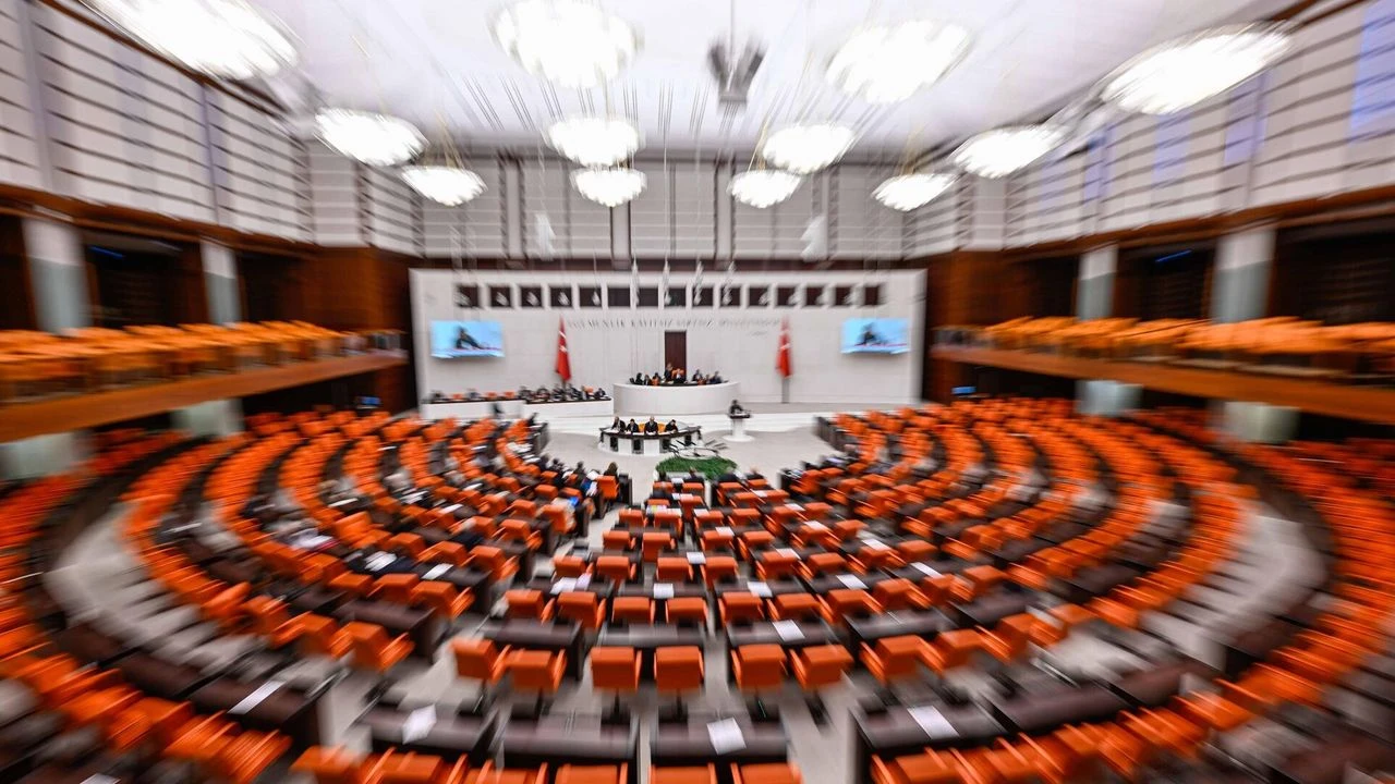 Diyanet’e Yeni Yetkiler! Manevi Danışmanlık Öğrenci Yurtlarından Cezaevlerine Yayılıyor