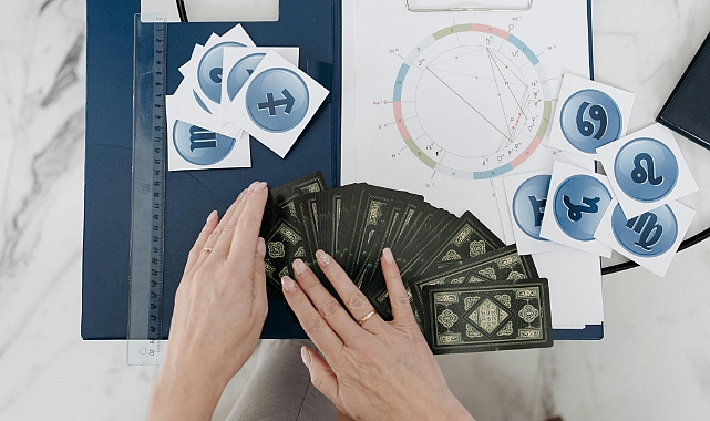 Doğum Haritasıyla Kaderinizi Keşfedin: Ücretsiz Astroloji Haritası Nasıl Alınır?