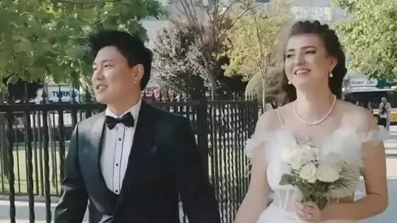Gülce Elibol Kimdir, Kaç Yaşında, Evli mi, Boşandı Mı, Aslen Nereli, Ne İş Yapıyor? Hayatı ve Biyografisi