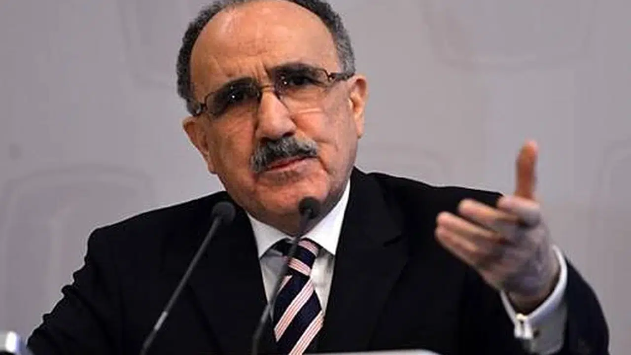 Beşir Atalay Kimdir, Hangi Partiden, Aslen Nereli, Kaç Yaşında, Evli mi? Biyografisi ve Hayatı Burada