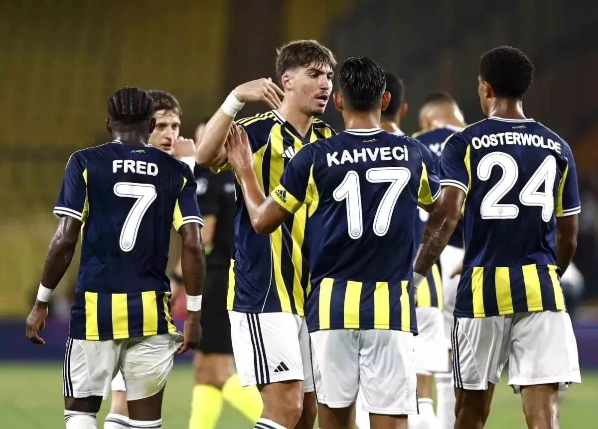 Feyenoord Fenerbahçe ilk 11 maç kadrosu açıklandı