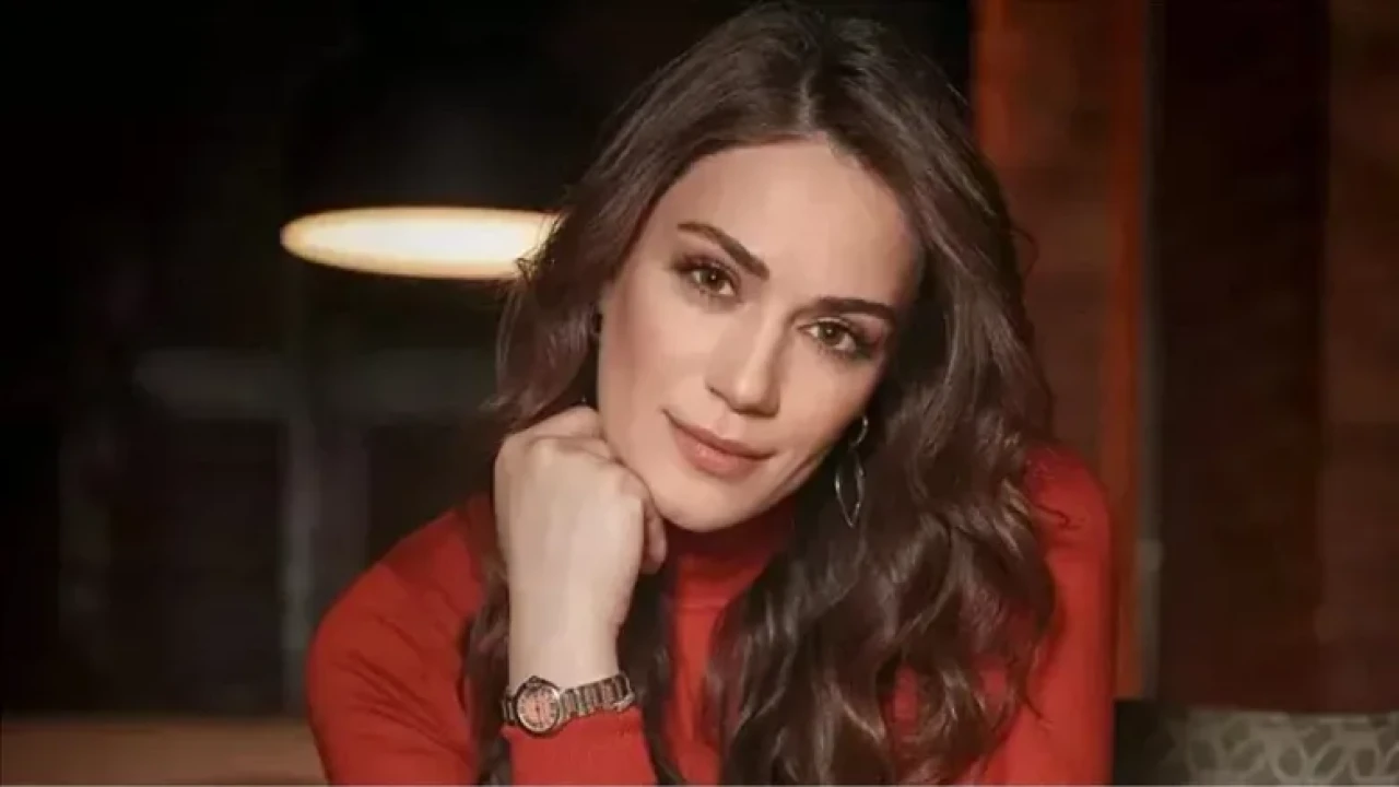 Tiyatro ve TV'den Üniversiteye: Ünlü Oyuncunun Beklenmedik Dönüşü!