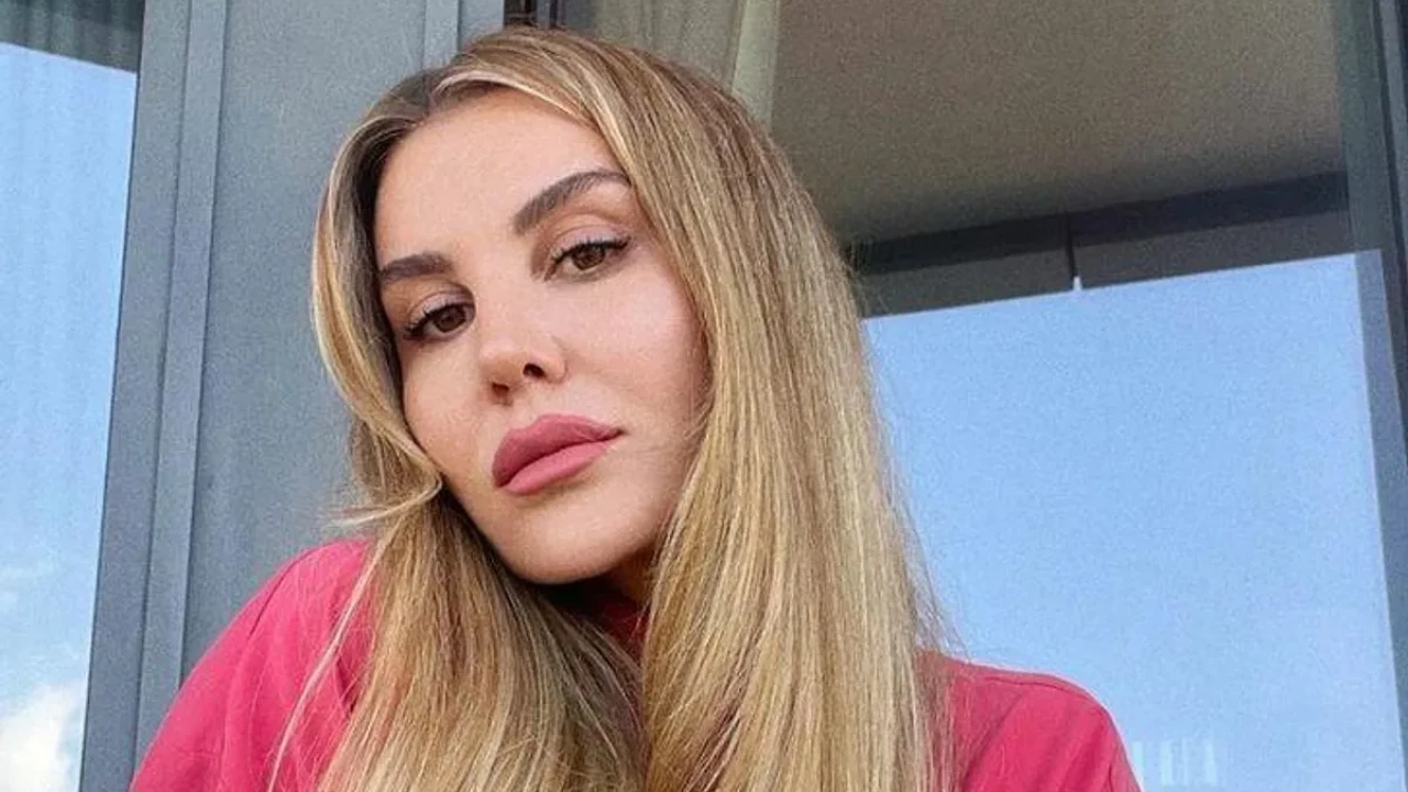 Eda Erol Evlendi mi? Nişanlandı, Kına Gecesiyle Sosyal Medyayı Konuşturdular