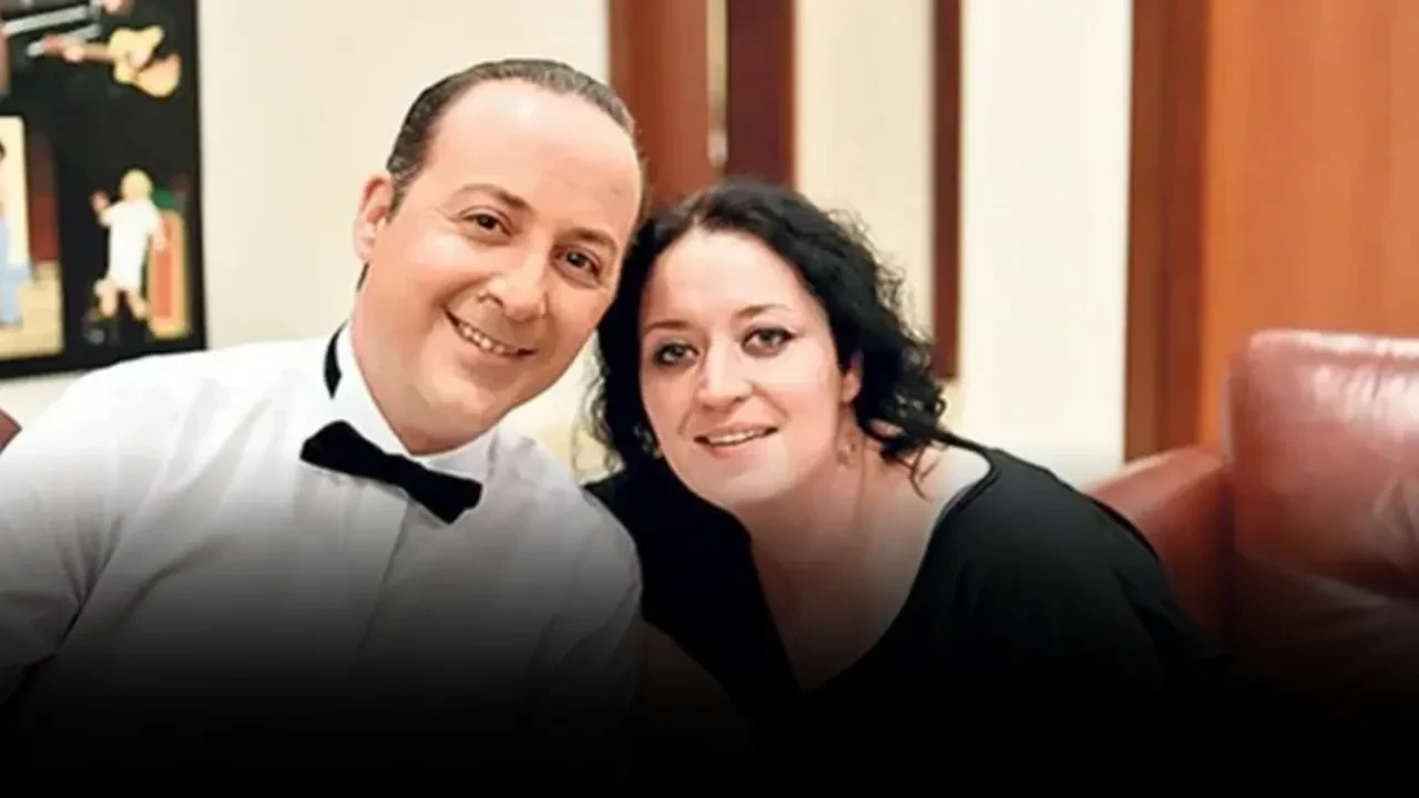 Komedyen Tolga Çevik’in eşi Özge Çevik’in kız isteme anısı: Kayınpederin ironik tepkisi ve aile içindeki neşe!