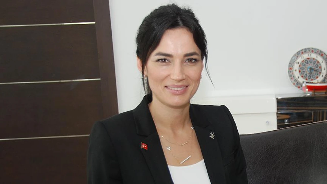 41 Yaşında Aydınlı Siyasetteki Güçlü Kadın: Seda Sarıbaş’ın Kariyer Hikayesi Açıklığı