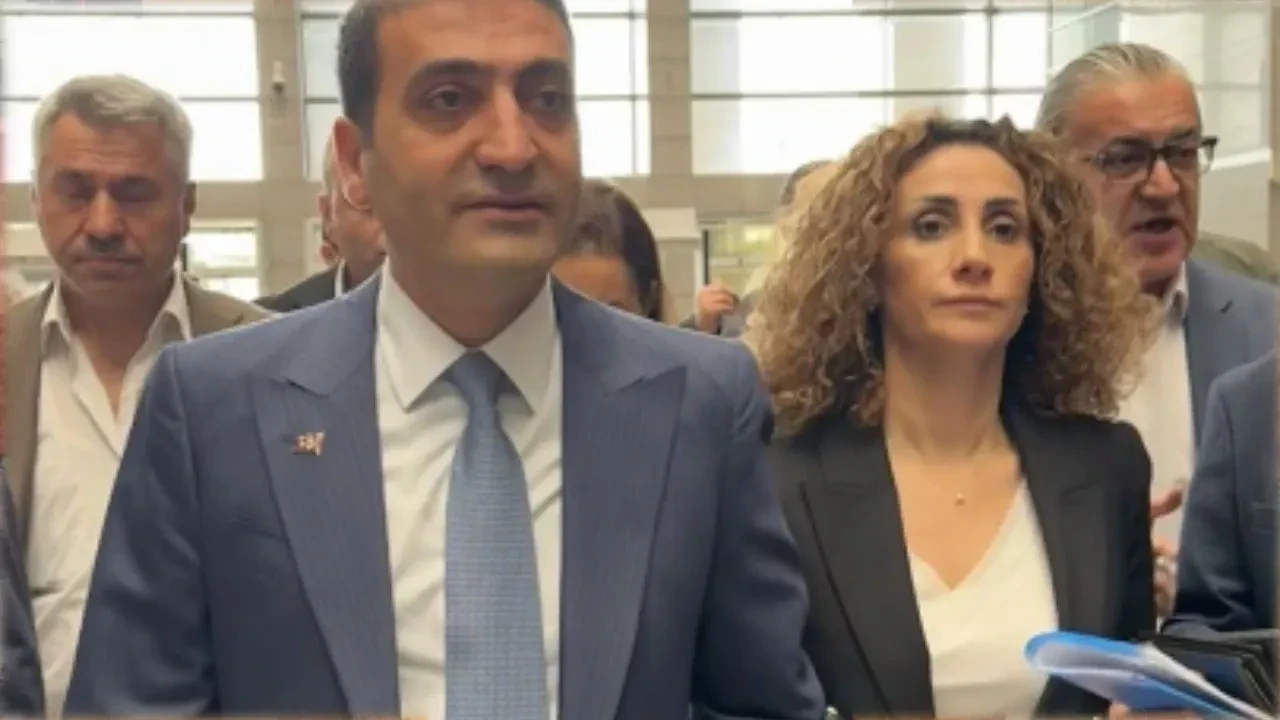 Beyoğlu Belediye Başkanı Ailesi Ortasında Şok: Ayşen Güney Kim?