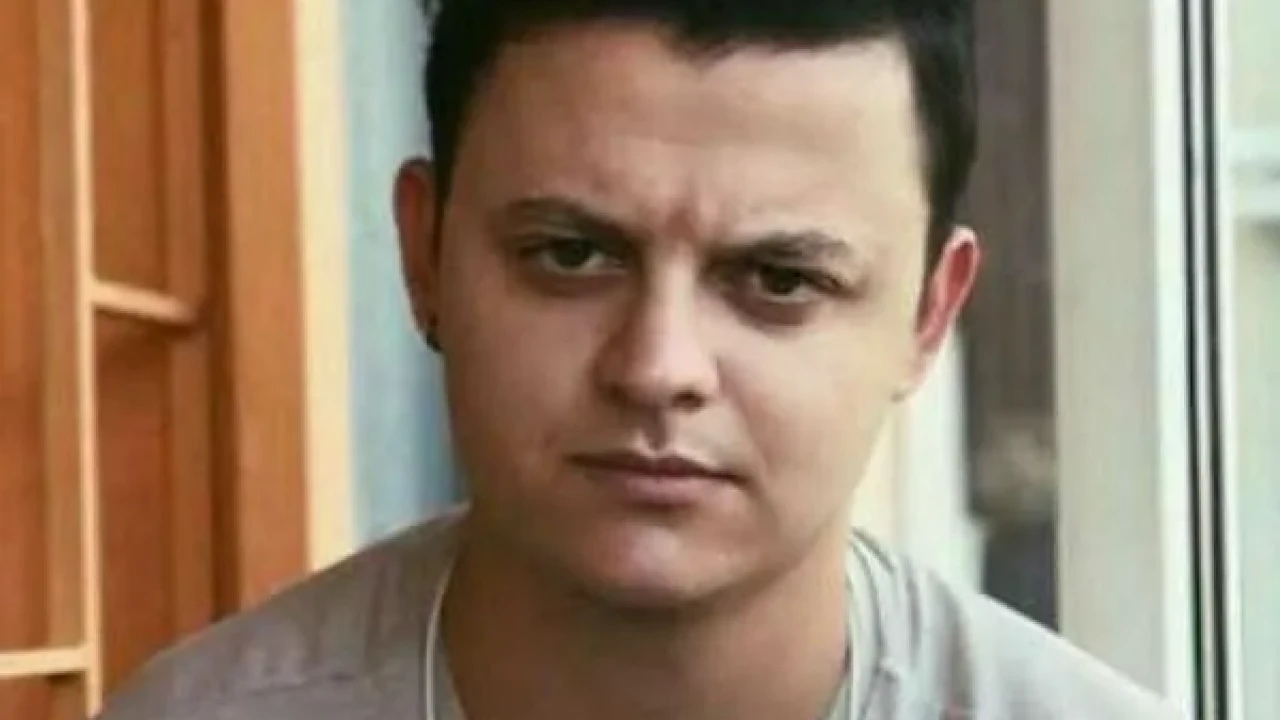 Dijital Çağda Yeni Bir Figür: 31 Yaşında YouTuber, Sinema Oyuncusu ve Fenerbahçe Hayranı Burak Güngör'ün Hikayesi
