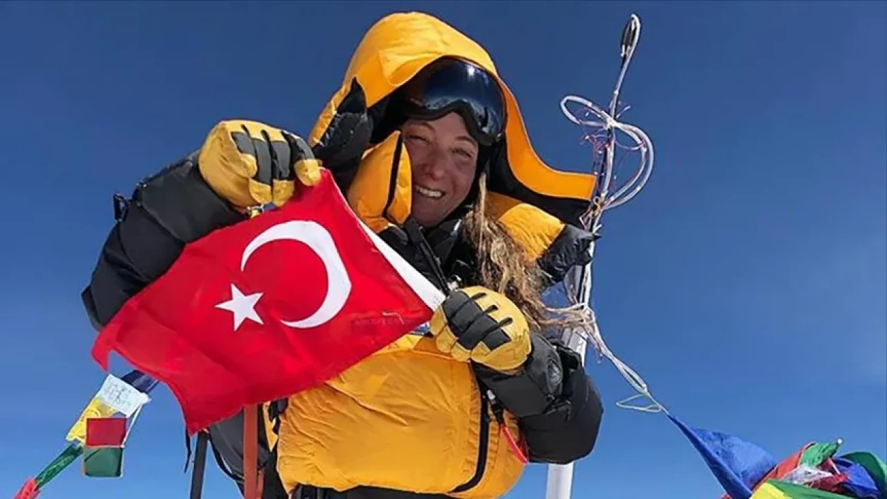 Türk dağcı, pazarlamacı ve akademisyen Gülnur Tumbat, K2’ye tırmanışıyla dünya çapında ilham kaynağı oldu.