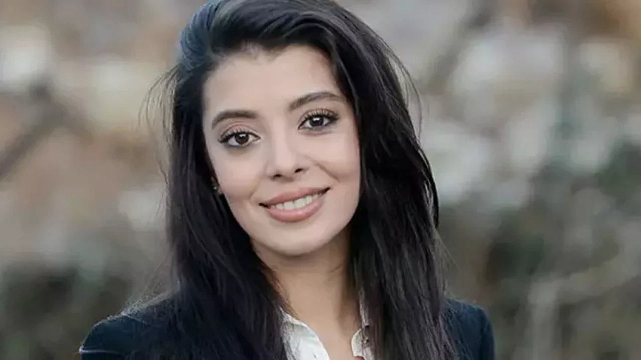 36 Yaşında Oyuncunun Biyografisi: Selin Şekerci'nin Sahneye Çıkışı ve Dizi Dünyasındaki Yükselişi