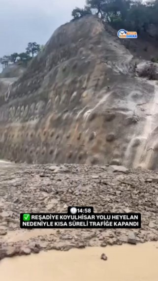 Tokat'ta ulaşımı aksatan heyelan: Reşadiye-Koyulhisar yolu kapandı