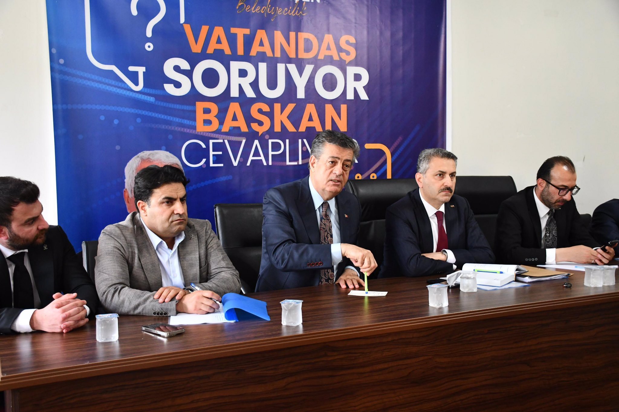 AK Parti’nin Şırnak’taki Kumçatı Çıkarması: Vatandaş Soruyor, Başkan Cevaplıyor!