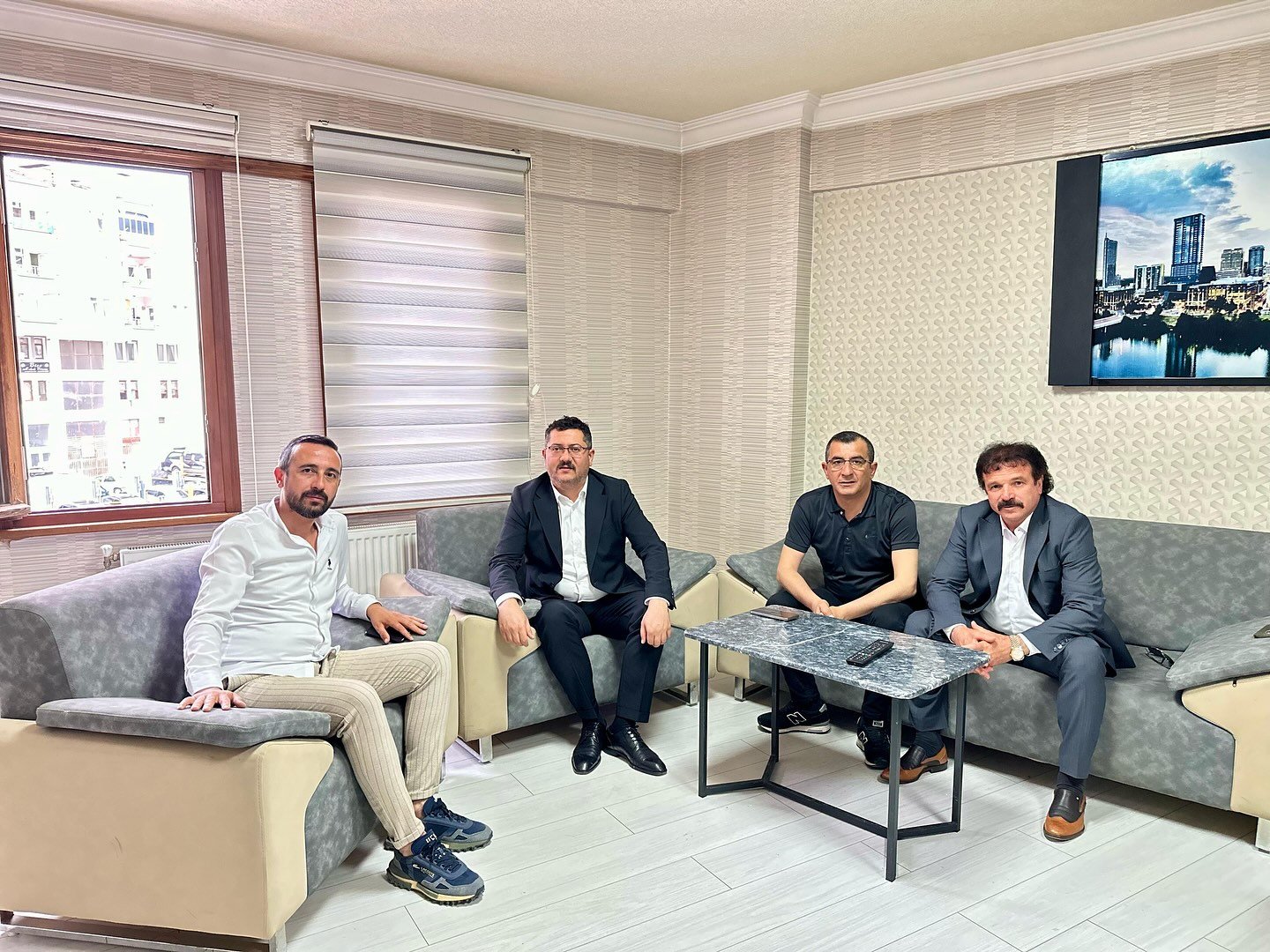 Tokat’ta MHP’den Esnafa Destek: Mustafa İpek ve Meclis Üyeleri Sahada