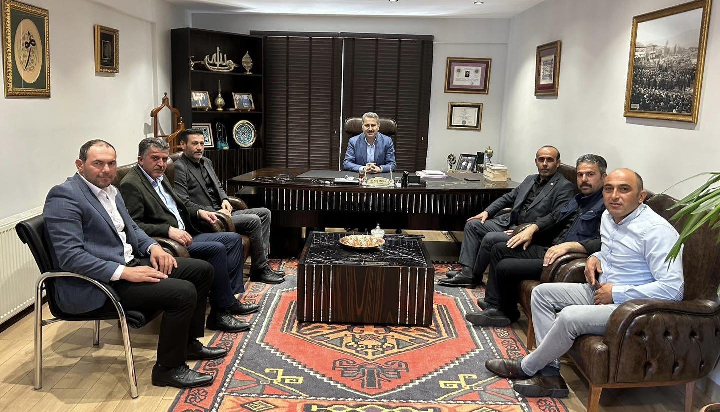 Tokat’ta Yerel Temaslar Sürüyor: Köy Muhtarları Eyüp Eroğlu’nu Ziyaret Etti