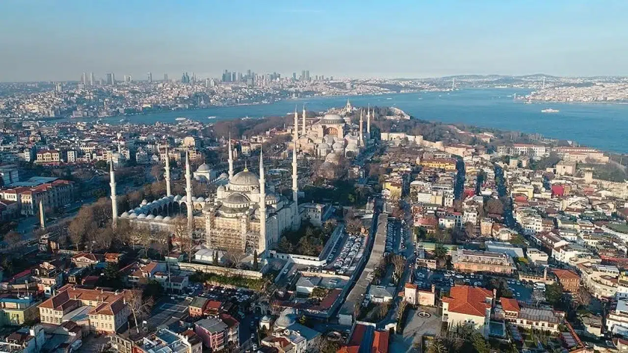 İstanbul’da Sıcaklardan Kaçış Noktaları: Serin Kalabileceğiniz 7 Muhteşem Yer