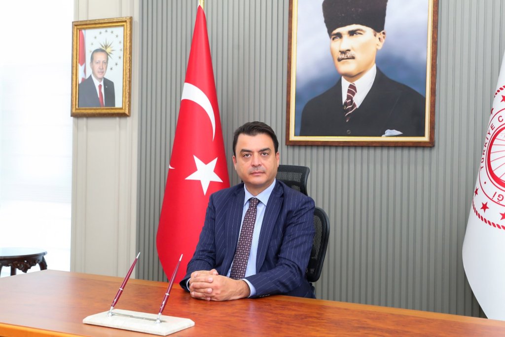 Tokat Valisi Abdullah Köklü’den Duygusal Anneler Günü Mesajı!